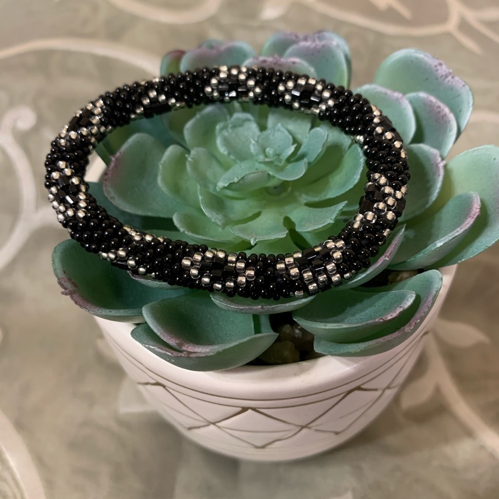 Beaded bracelet